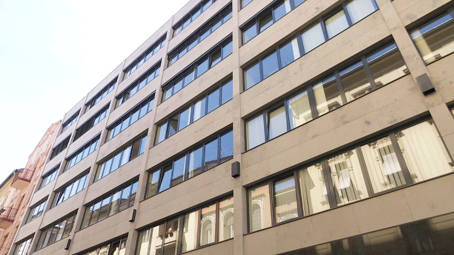 Soros Macaristan'ı terk ediyor