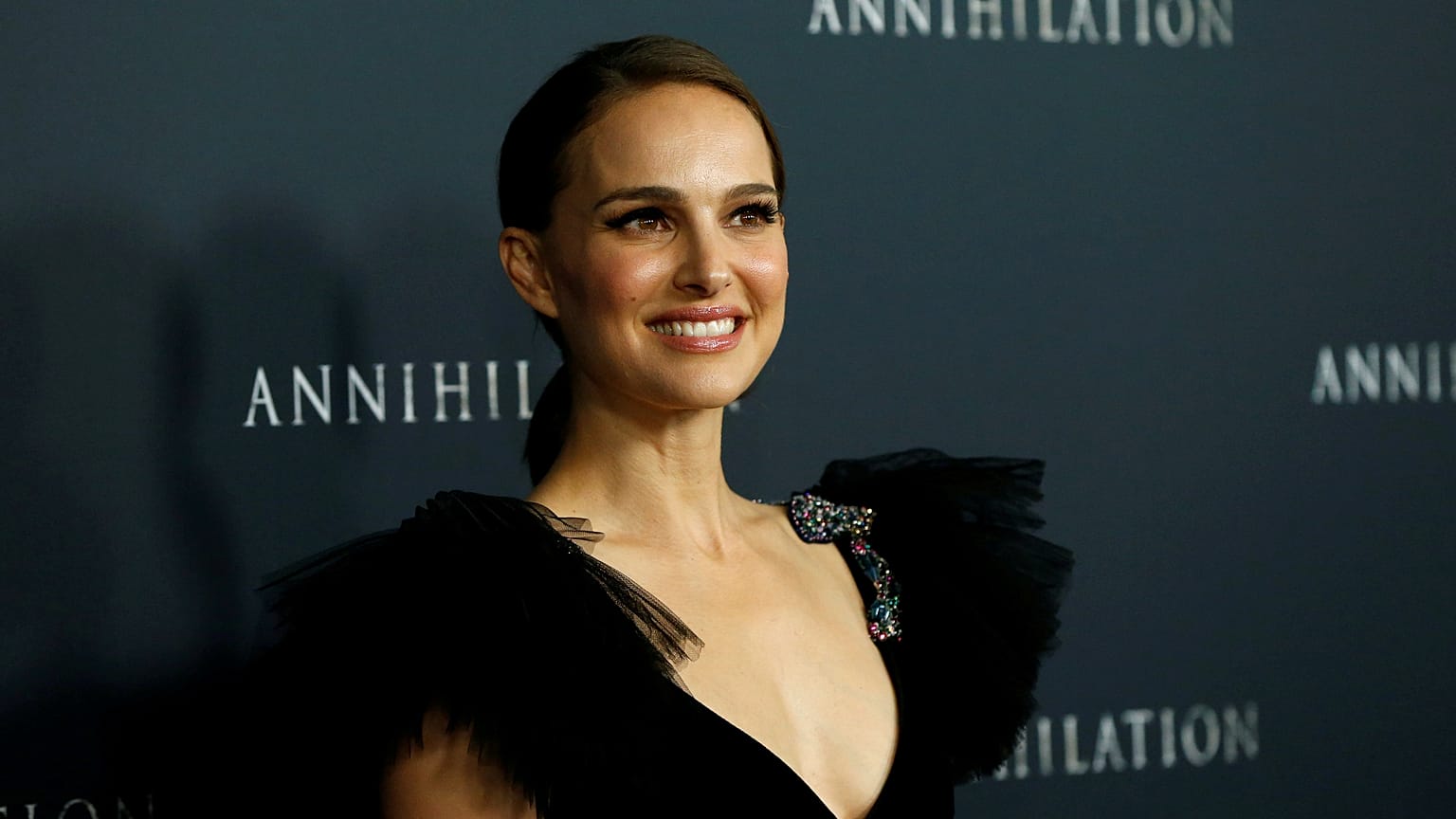 Natalie Portman recusa partilhar palco com Netanyahu