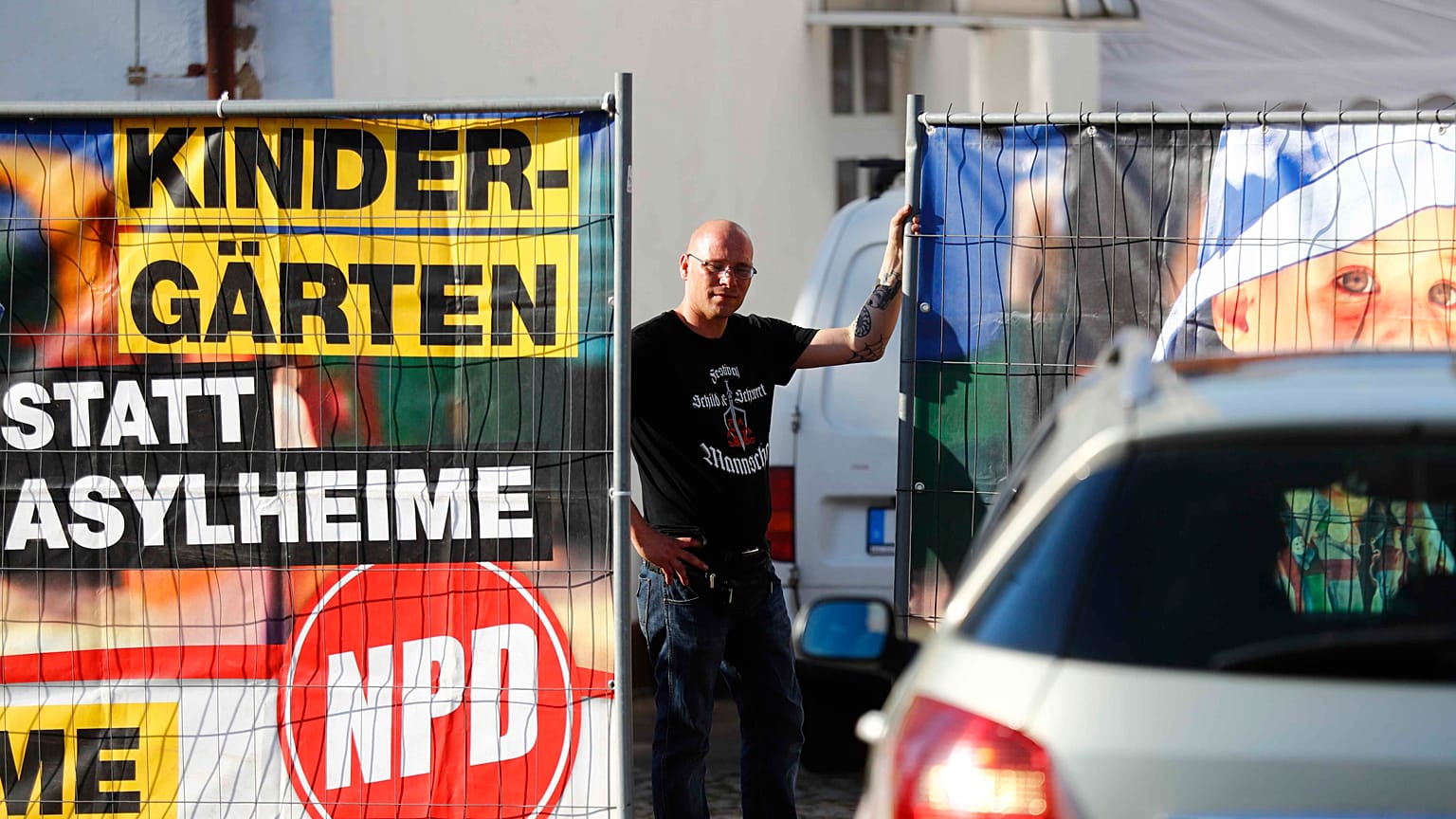 Germania: i neonazi festeggiano Hitler