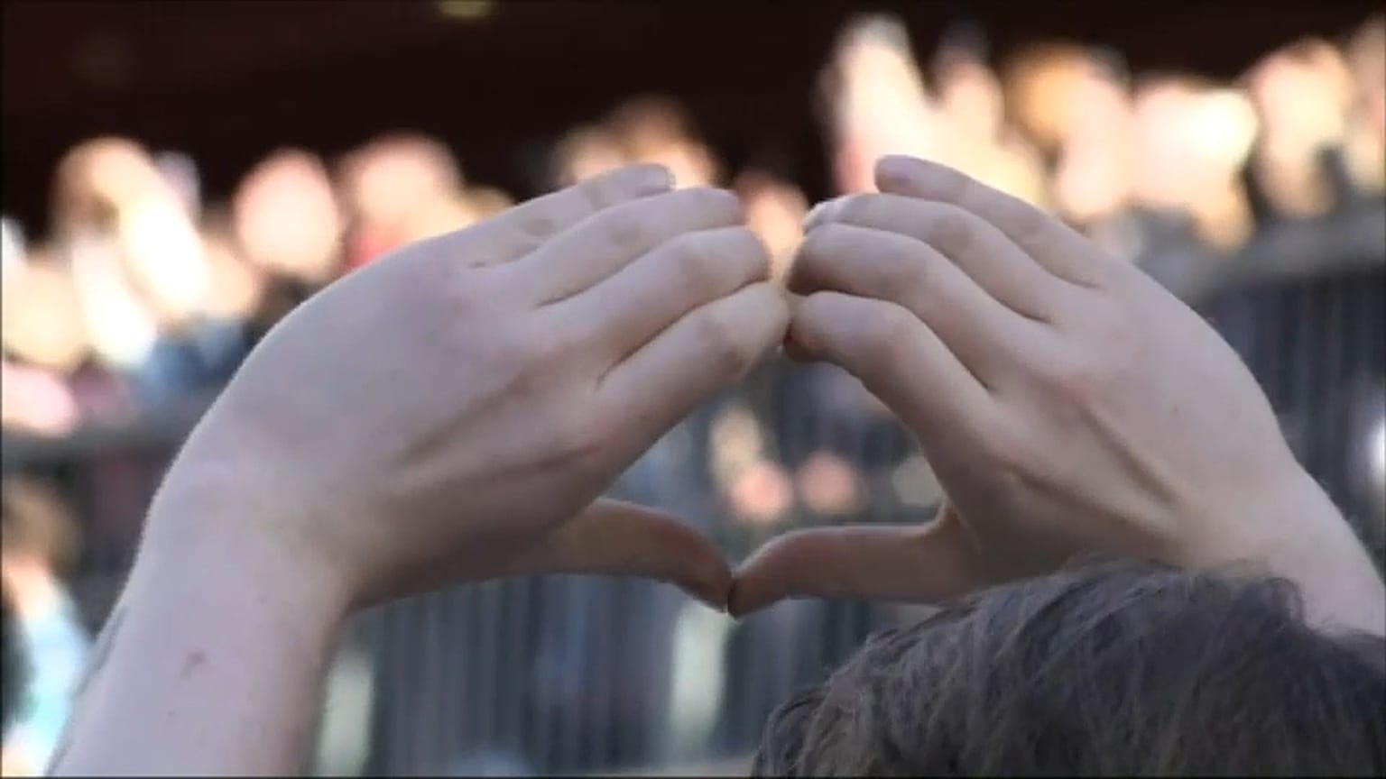 Estocolmo homenageia Avicii