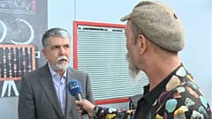 پرسش خبرنگار یورونیوز از وزیر ارشاد: آیا جعفر پناهی می‌تواند از کشور خارج شود؟