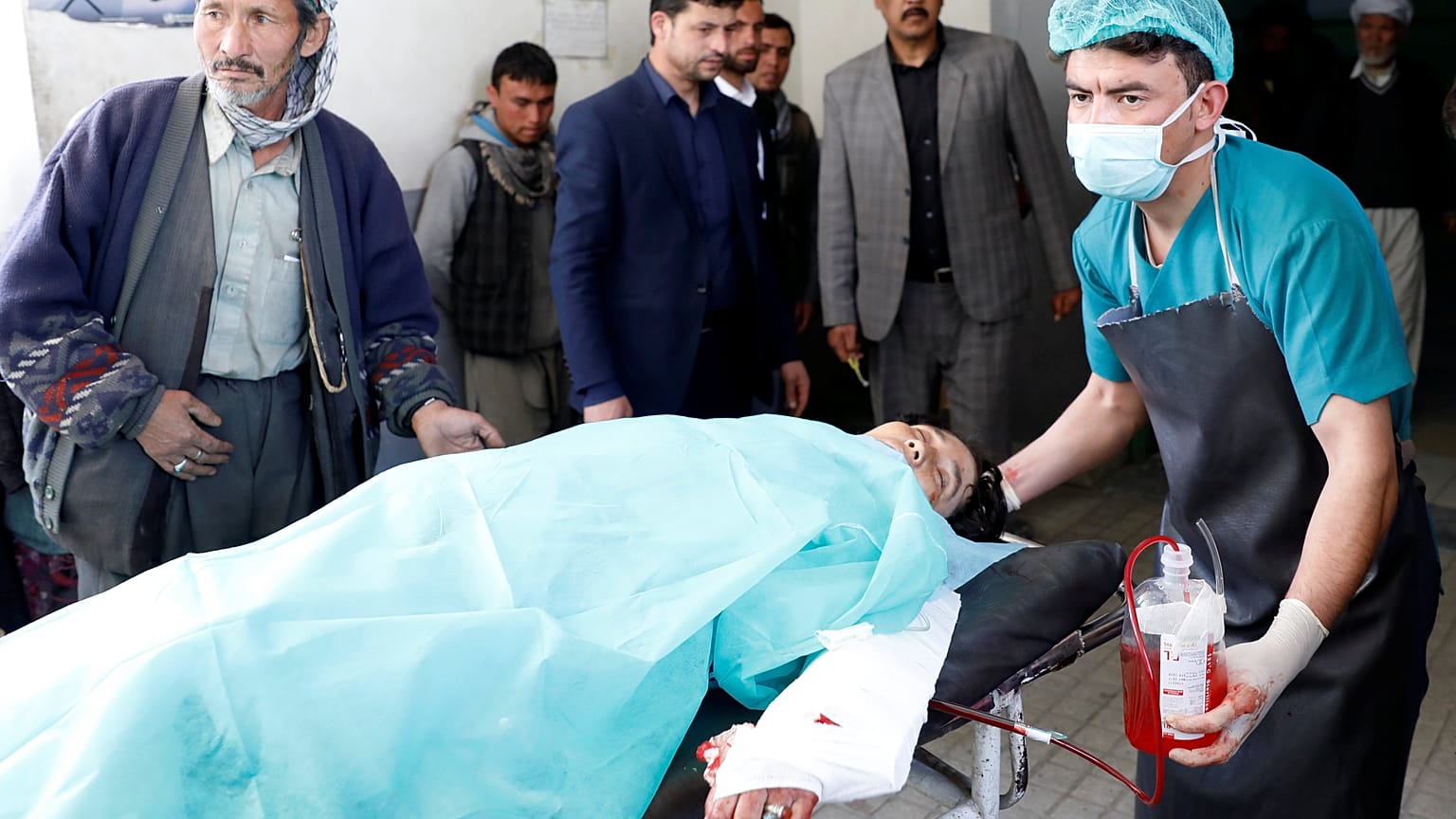 Afganistan'da intihar saldırısı: En az 31 kişi hayatını kaybetti