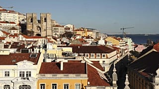 Portogallo, a Lisbona il boom del turismo aggrava il caro affitti
