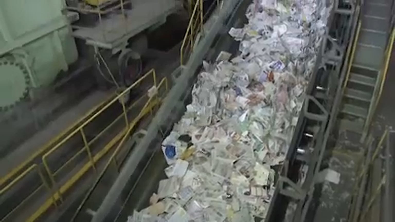 Kínai embargóból japán profit a papíriparban