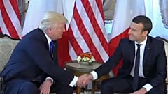 Emmanuel Macron Washingtonba utazik