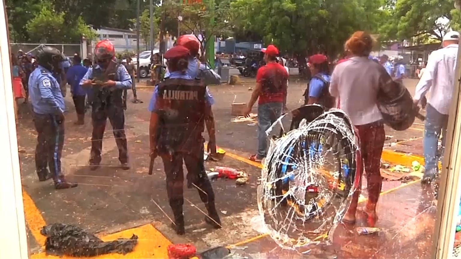 Nicaragua: Präsident zieht Reform nach Protesten mit 25 Toten zurück