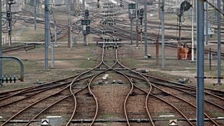 France : grève sur les rails et dans les airs