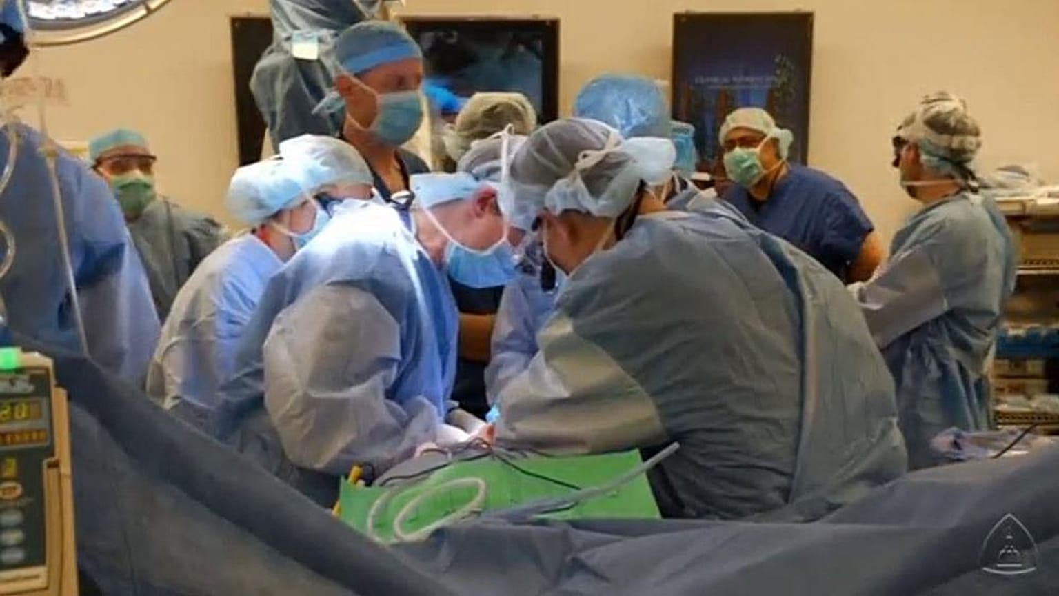 Dünyanın ilk penis nakli gerçekleştirildi
