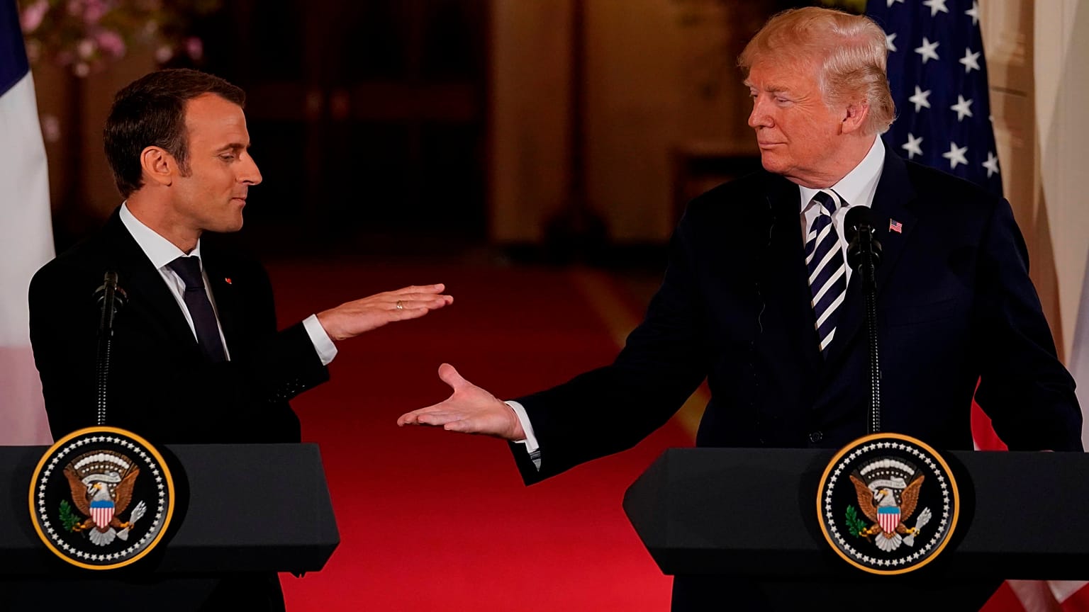 Без урегулирования в Сирии сделки с Ираном не будет - Трамп