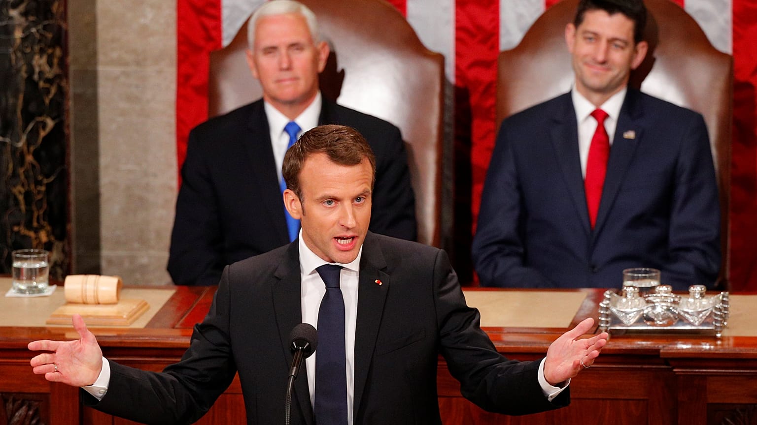 Macron: Başka bir gezegenimiz yok