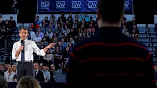 A volta a casa de um Macron quase Kennedy