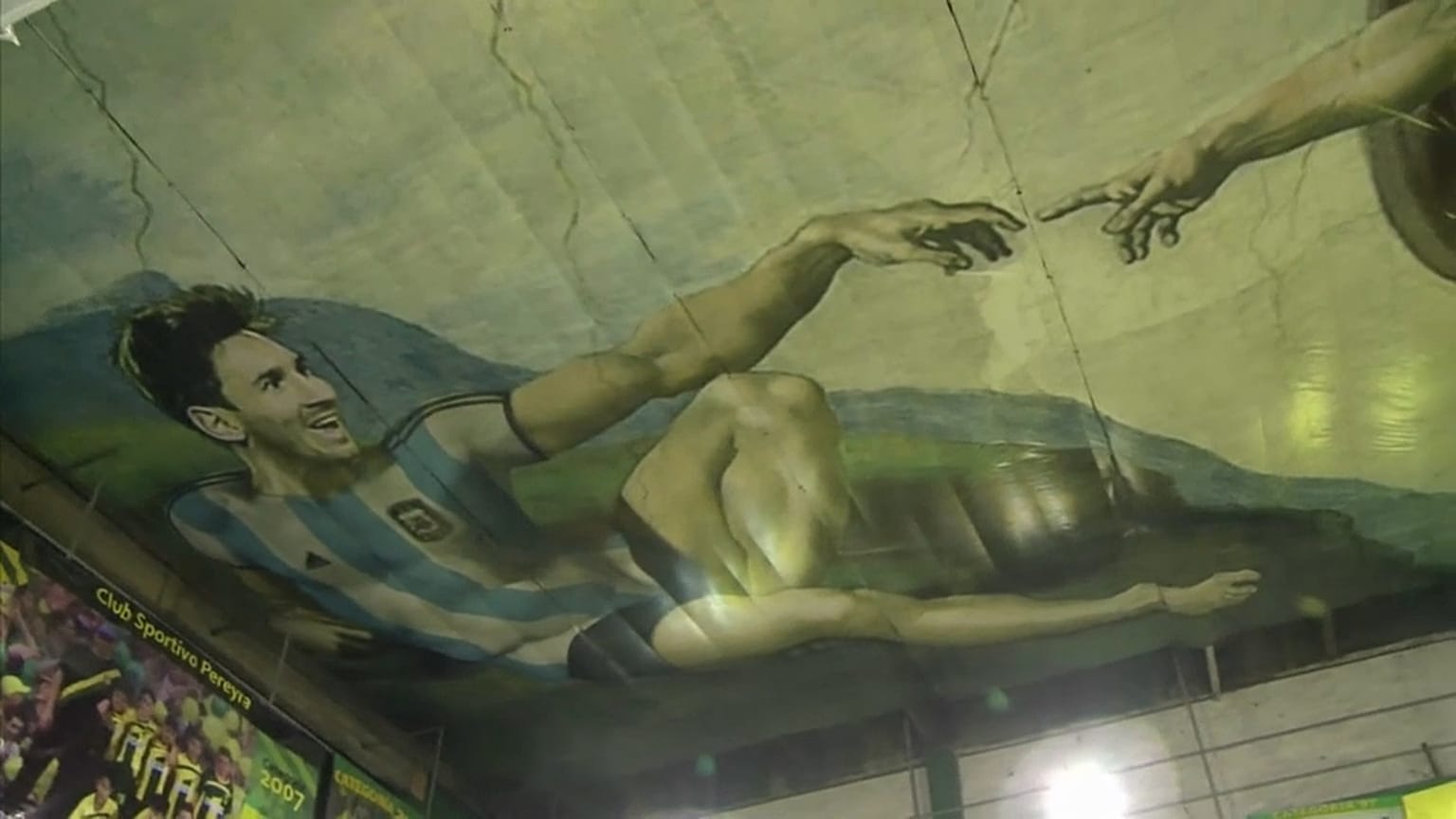 Messi como Adão na recriação da "capela sistina maradoniana"