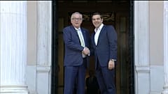 Juncker e Tsipras de acordo sobre a saída da Grécia do programa de resgate