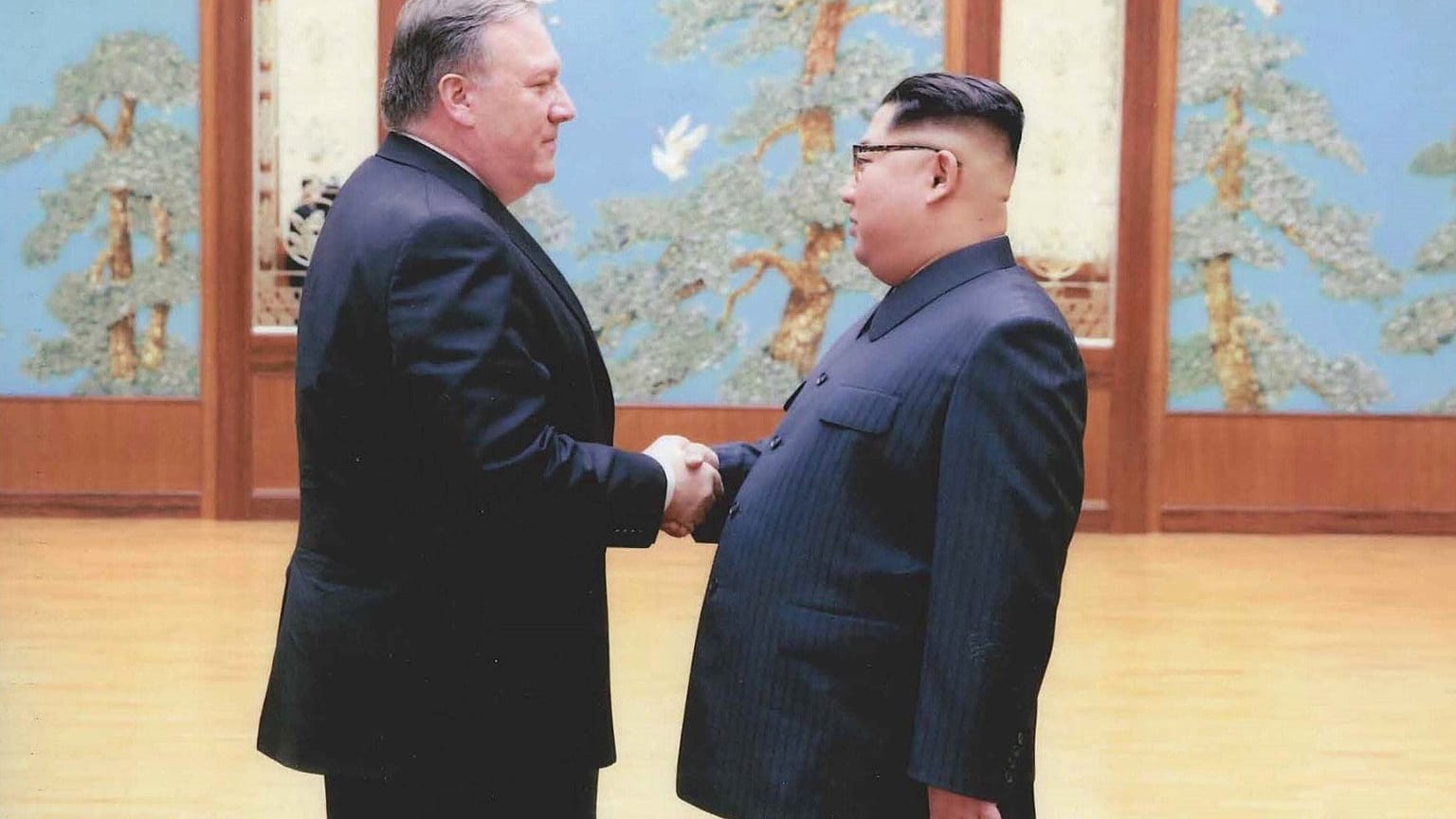Le Sénat américain confirme la nomination de Mike Pompeo au Secrétariat d'Etat