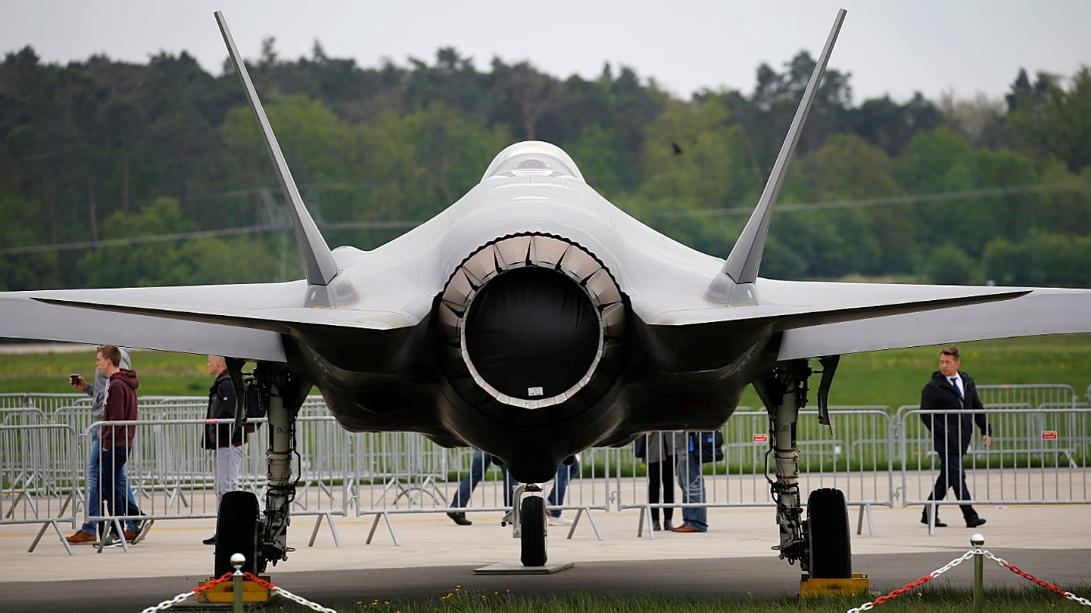 ABD'li senatörler F-35'lerin Türkiye'ye sevkiyatına karşı tasarı hazırladı