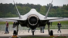 ABD'li senatörler F-35'lerin Türkiye'ye sevkiyatına karşı tasarı hazırladı