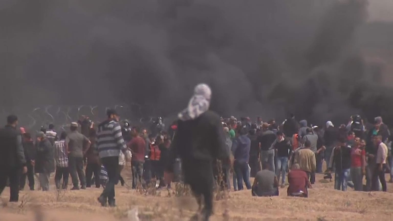 جمعة "الشباب الثائر": مقتل 3 فلسطينيين وإصابة 600 في غزة 