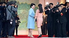 A dalostorkú koreai First Lady-k