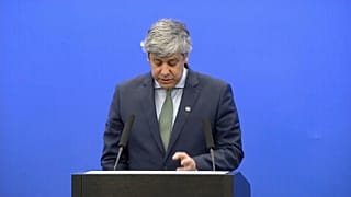 Centeno: 'Yunanistan reform çabalarını sürdürmeli'