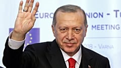 Ex-presidente Gul não será rival de Erdogan nas presidenciais
