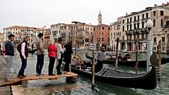 Venedig: Mit Drehkreuzen gegen Touristen