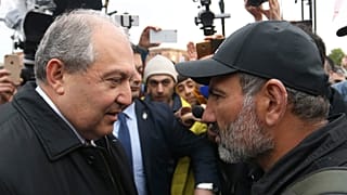 President Sarkissian speaks with opposition MP Pashinyan 