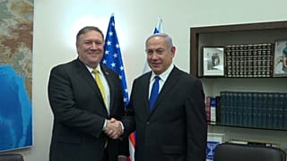 بومبيو من إسرائيل: اما تغيير الاتفاق النووي مع إيران أو الانسحاب منه 