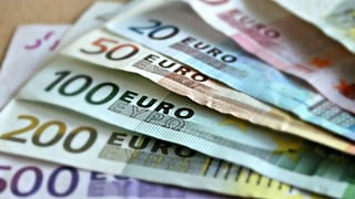 Megfoszthatják a magyarokat és a lengyeleket az EU-s pénzektől