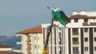 Kitiltották a meccsről, darut bérelt, hogy végignézhesse 