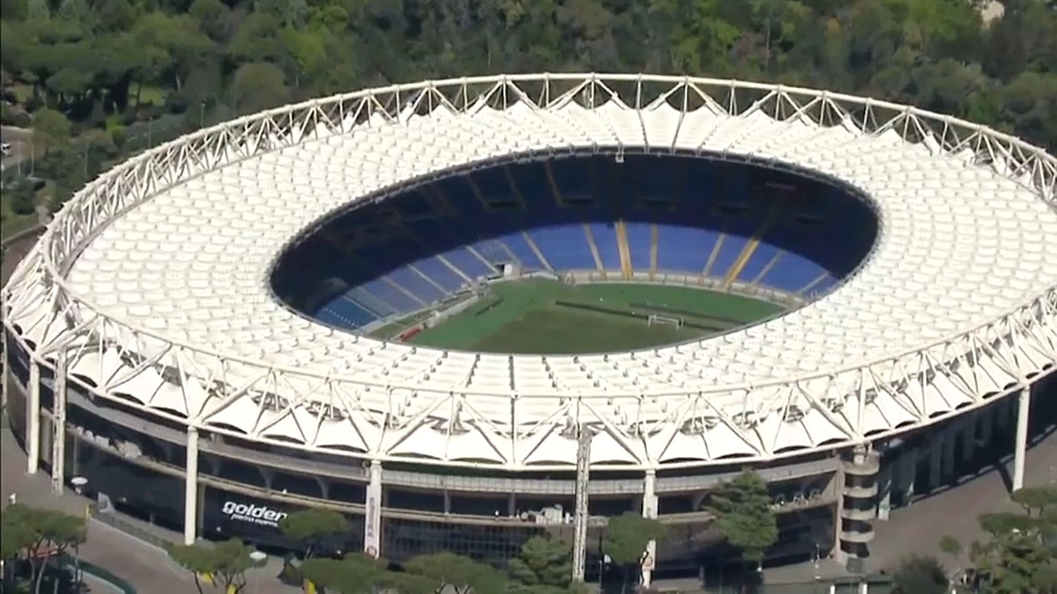 Rome throws ring of steel round city for Champions League semi-final