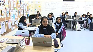 بالفيديو: الإمارات تطلق مشروع "ألف" للتعليم الإلكتروني بالمدارس