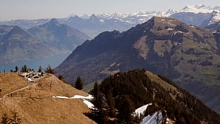Autoridades dizem que mortes nos Alpes se devem a queda e hipotermia
