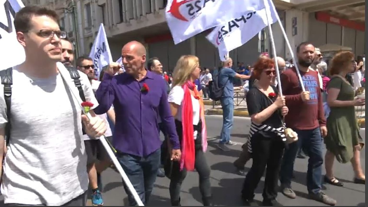 Varoufakis al Primo Maggio greco