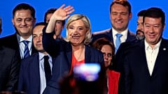 Marine Le Pen réunit l'extrême-droite européenne à Nice 
