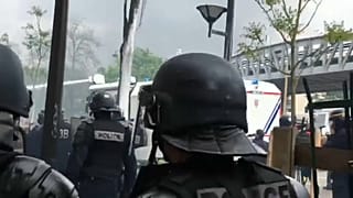 May Day marches turn ugly in Paris as anarchists crash party
