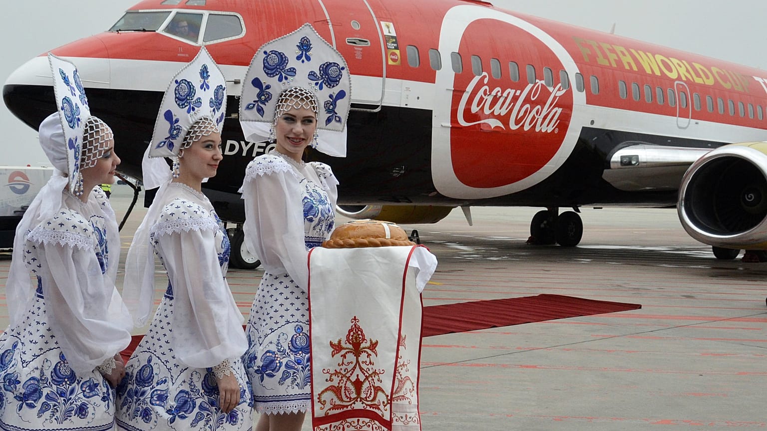Le trophée de la Coupe du monde débarque en Russie