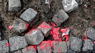 Zum 1. Mai: Steiniger Weg – Frankreichs Reformen und ihre Gegner
