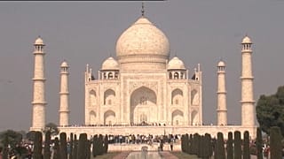 Hindistan Taj Mahal için ülke dışından uzman yardımı talep edecek