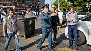 Armenia al rojo vivo en una jornada de huelga general