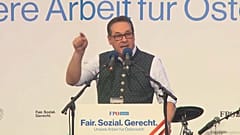 Strache lästert im Bierzelt gegen Kern: "SPÖ Partei des Islam"