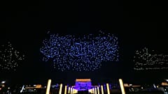 Des essaims de drones illuminent une ville chinoise