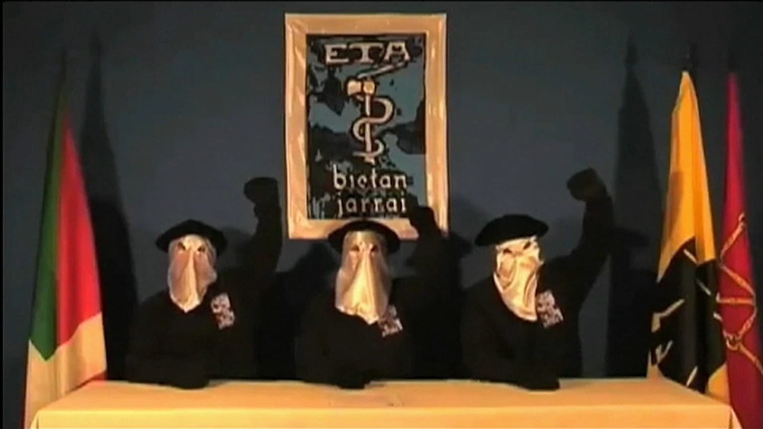 Ayrılıkçı örgüt ETA kendini fesh etti