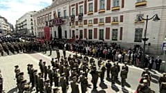 'Una silla vacía' preside la fiesta regional de Madrid tras el escándalo Cifuentes
