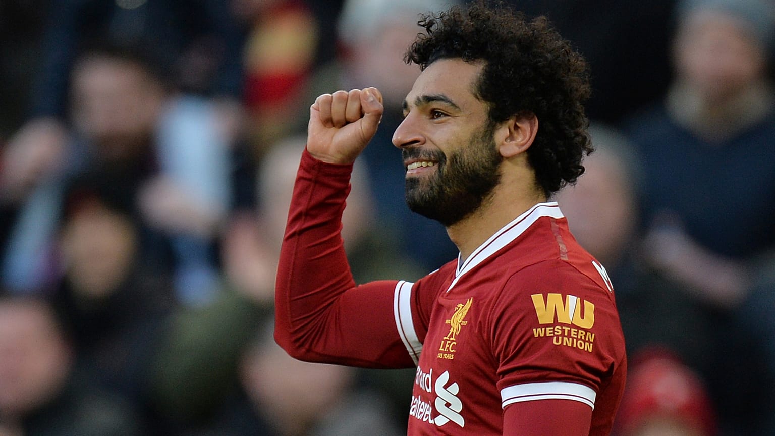 شاهد: لحظة وصول محمد صلاح للاستاد الاولمبي وليفربول يصدر تعليمات صارمة لمشجعيه 