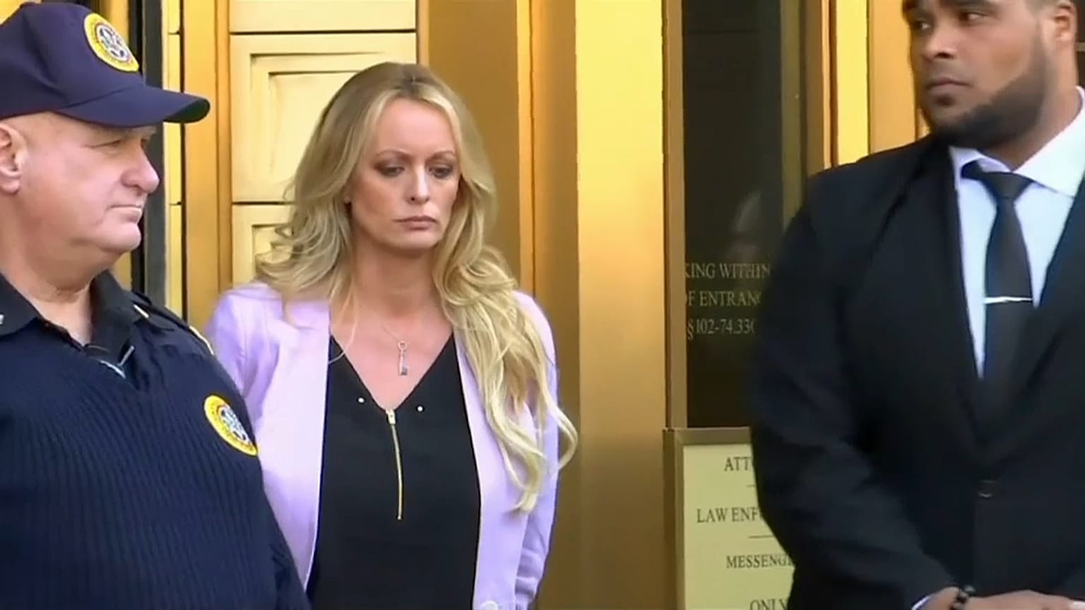 Stormy Daniels : Giuliani contredit Trump