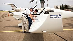 Startklar: 2 Piloten retten mit eigenem Flugzeug Flüchtlinge aus dem Mittelmeer
