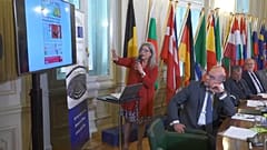 "Fake news": Brüsszel versenyt fut az idővel
