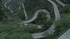Tianmen dağlarında kaykay keyfi