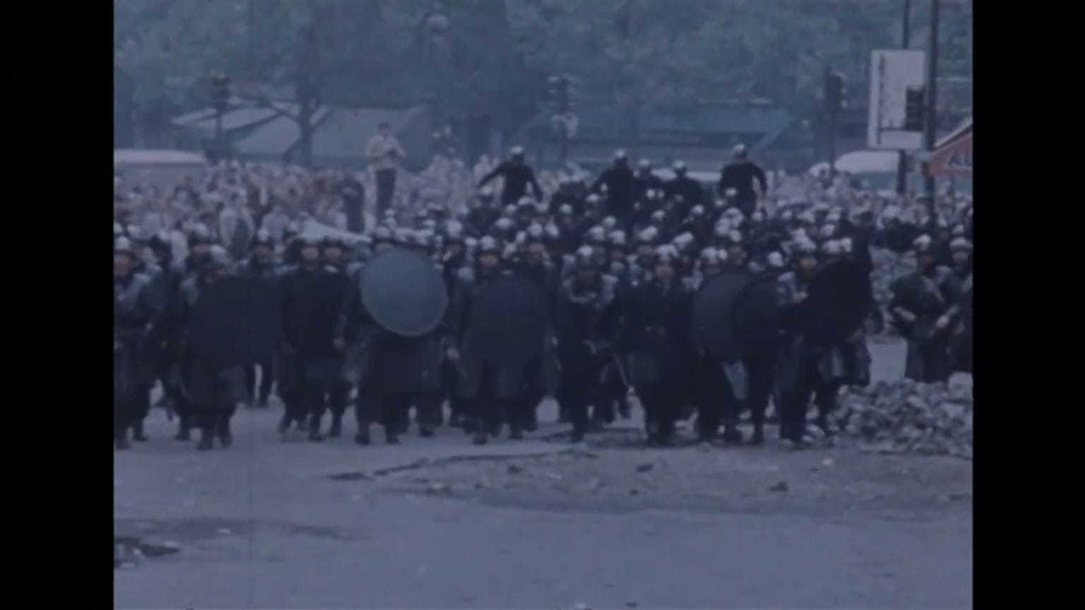 Mayo del 68 sigue presente en la sociedad francesa