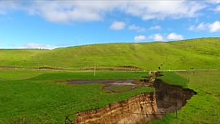 Yeni Zelanda'daki dev yarık genişliyor